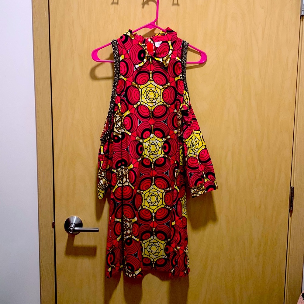 Rahyma Exclusive. Size Small.